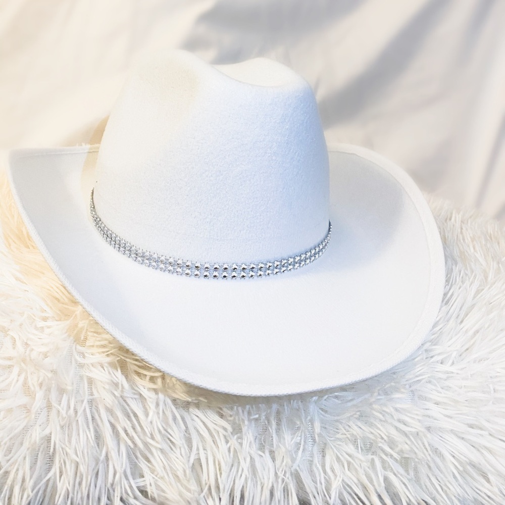 COPY - White Rhinestone Cowboy Hat